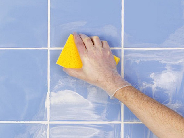 Keo chà ron chống thấm đóng vai trò vô cùng quan trọng trong việc bảo vệ sàn gạch và đảm bảo vệ sinh cho ngôi nhà.