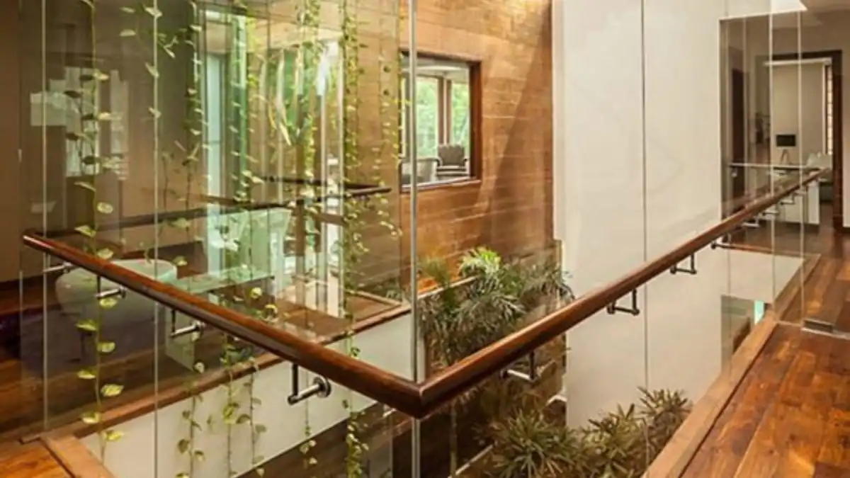 Gạch ốp giếng trời thích hợp với các nhà theo phong cách Nhật Bản hoặc Hàn Quốc.