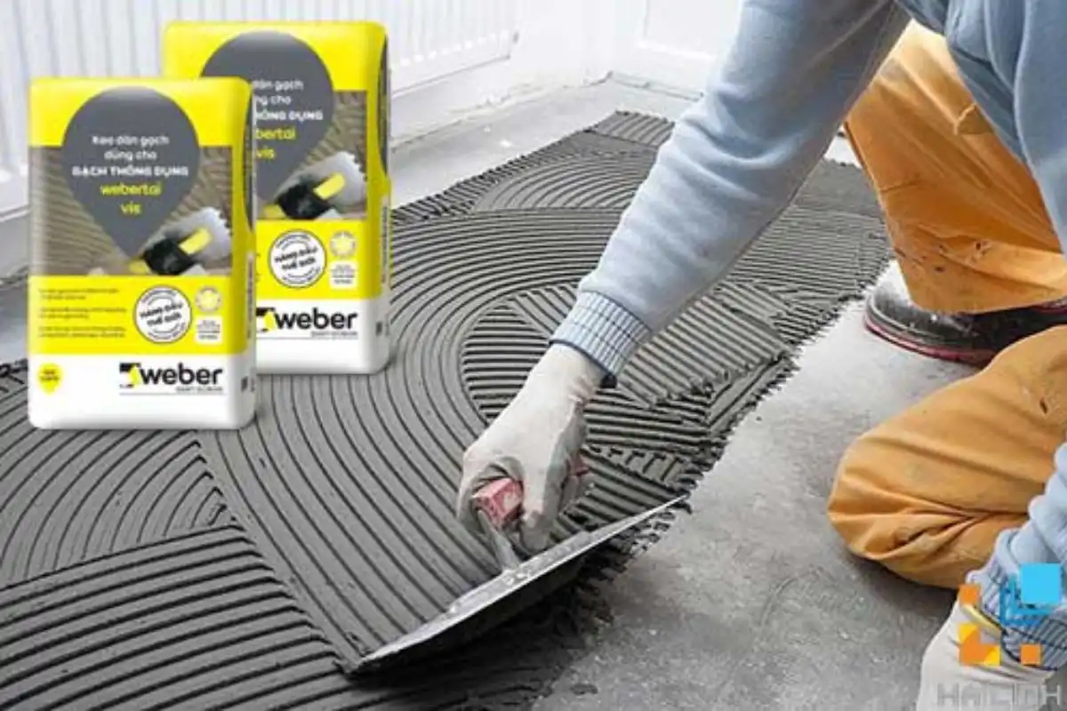 Thi công ở những khu vực ẩm ướt nên ưu tiên keo dán gạch epoxy