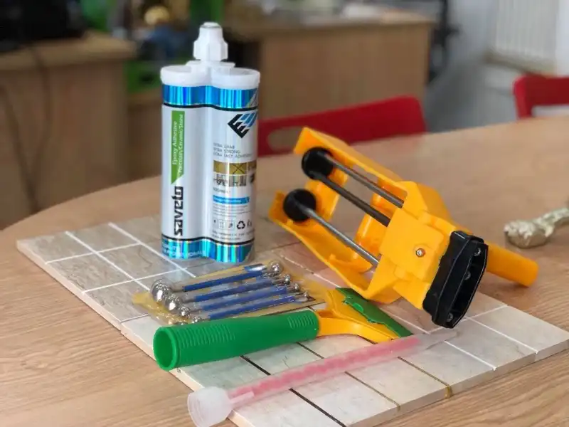 Bộ dụng cụ keo chít mạch Saveto